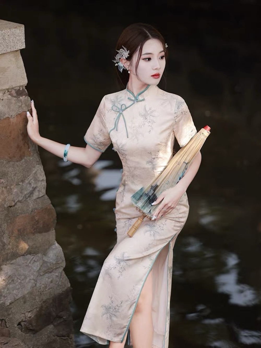 Chinese Qipao size large (55kg)